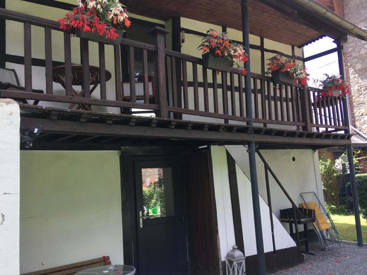 Holiday Home "Les Ancolies " Gite Citadin Spa Luaran gambar