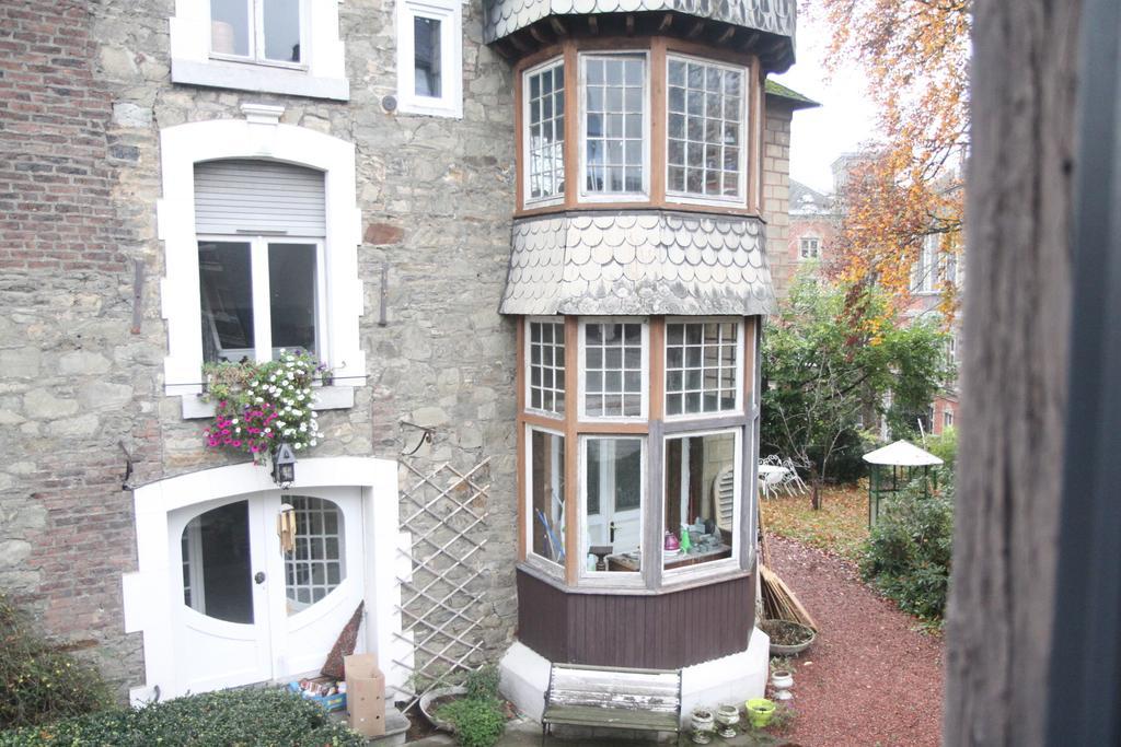 Holiday Home "Les Ancolies " Gite Citadin Spa Bilik gambar