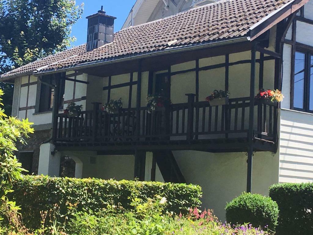 Holiday Home "Les Ancolies " Gite Citadin Spa Luaran gambar